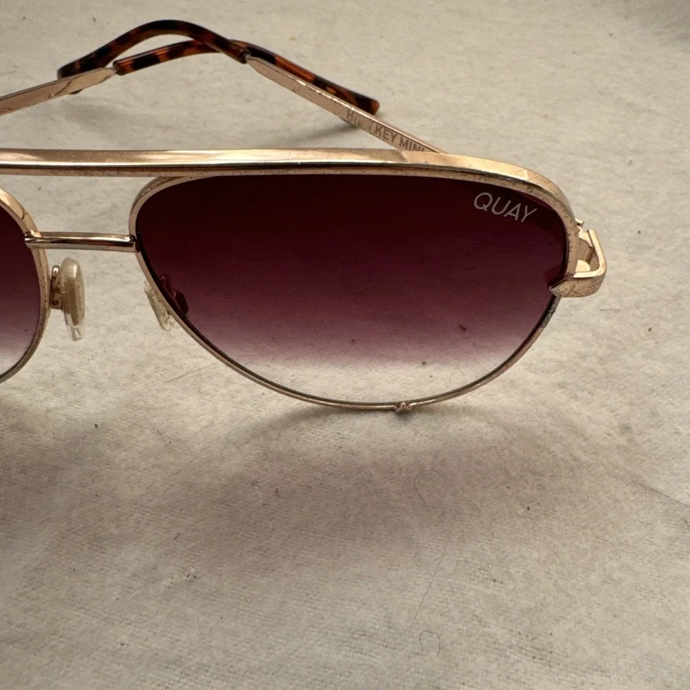 QUAY High Key Mini 126 Polarized Gold Aviator Sunglasses Frame Gradient Lens
